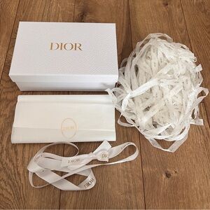 Dior White Textured Box Set with Ribbon & Tissues